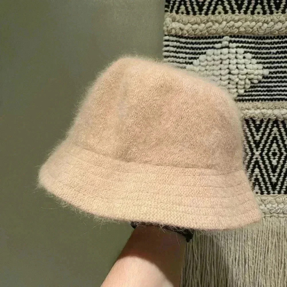 Elegant Cream Bucket Hat - Picture 2 of 6